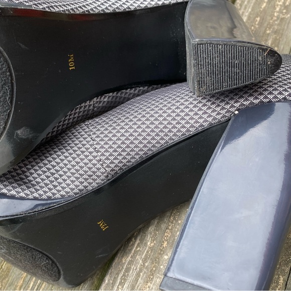 Ann Marino silver gray pumps sz 10 block heel fabric upper with bow - Picture 14 of 16